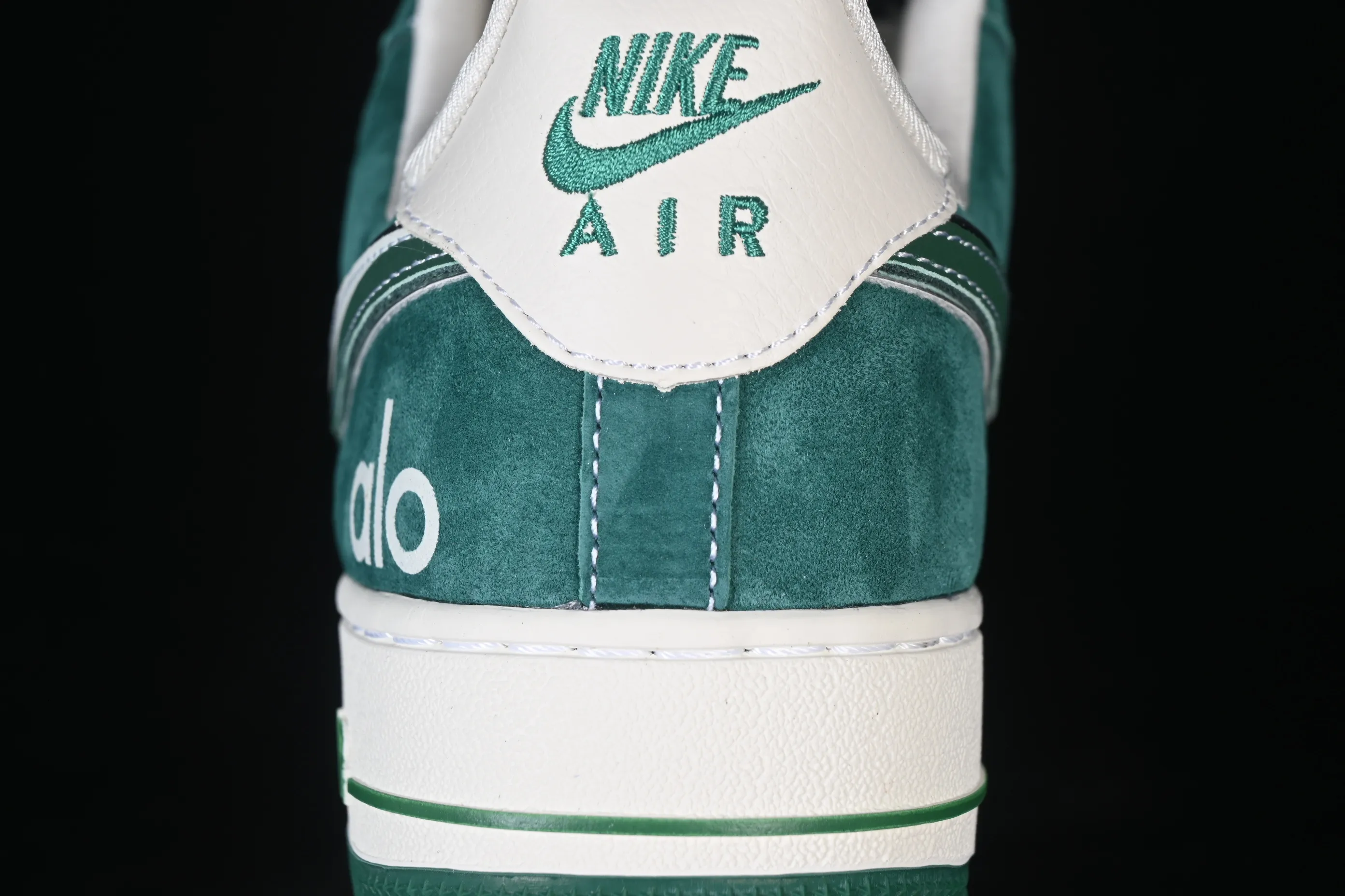 All categories Nk Air Force 1 Air Force series Nk Air Force 1 Low Air Force low-top Nike Air Force 1'07 Low joint Tiffany green Air Force 1 low-top casual sneakers SY1388-011